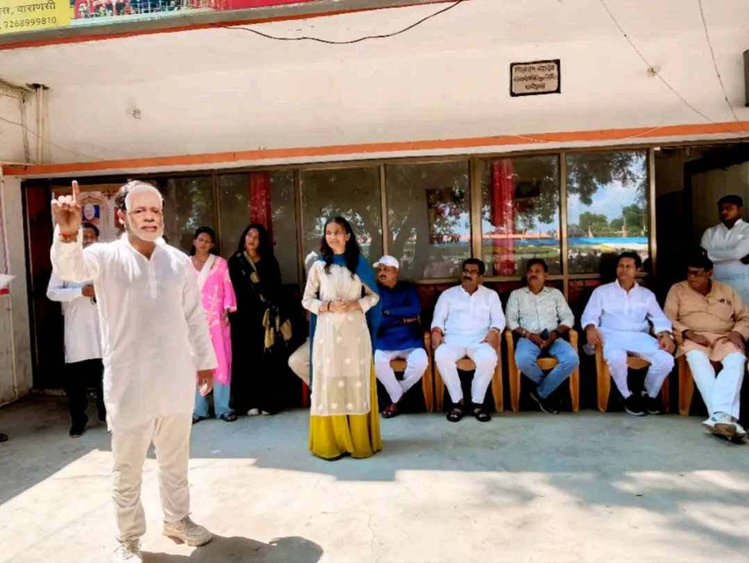 idrajaysingh's tweet photo. जफराबाद विधानसभा में #नमो_सेवा_अनकही_कहानियाँ के अंतर्गत नुक्कड़ नाटक की प्रस्तुति त्रिलोचन महादेव के कार्यक्रम में !
#SevaSankalpAbhiyan
@NitinNabin @mppchaudhary @idharampalsingh @Ashok_KashiBJP @dileeppatelbjp @BJP4Mchhalishar https://t.co/o3sWXSskYd