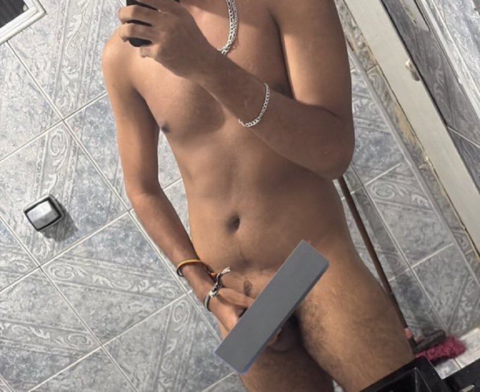 pretaokkkj's tweet photo. Putinho gooner sem limites querendo trair a namorada com mulher cis ou trans ativa..

#PINTOAWARDS 
#PINTOSAWARDS 
#PINTOAWARD 
#PINTOSAWARD 
#XOTAAWARDS 
#XOTAWARDS 
#XOTASAWARDS
#XOTAAWARD 
#TROCONUDS
#PINTOAWARDS https://t.co/elMo7QePKB