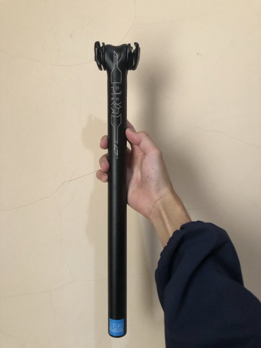 fathboiii's tweet photo. #WTS #fnfjb 

1. Shimano seatpost Pro LT -  500.000

2. Bottom Bracket Sram GXP : 350.000

3. FSA Omega Compact 440mm + bartape God &amp; Famous + bar end Supacaz  : 500.000

4. God &amp; Famous Paintcave - 5mm and 10mm : 50.000

details bisa DM or WA 081212978681 https://t.co/pXtMUslxPh