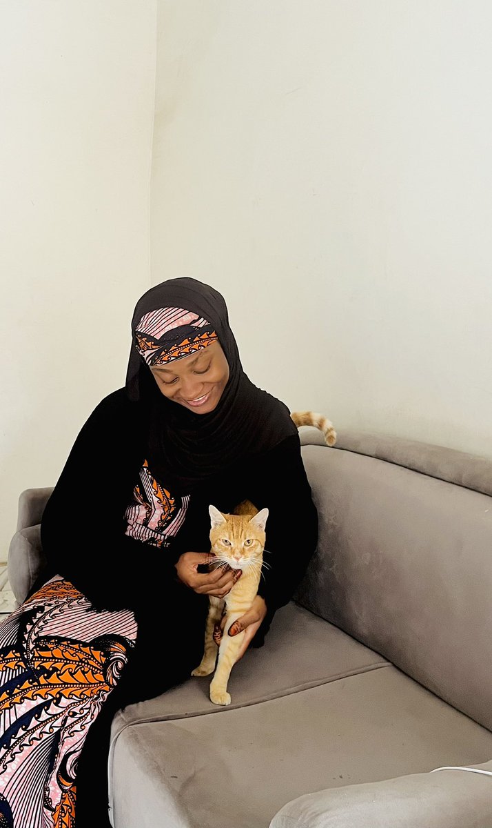 _AyshaMaigiwa's tweet photo. Ginger and I 🐈🧡 https://t.co/VokuAfTi1t