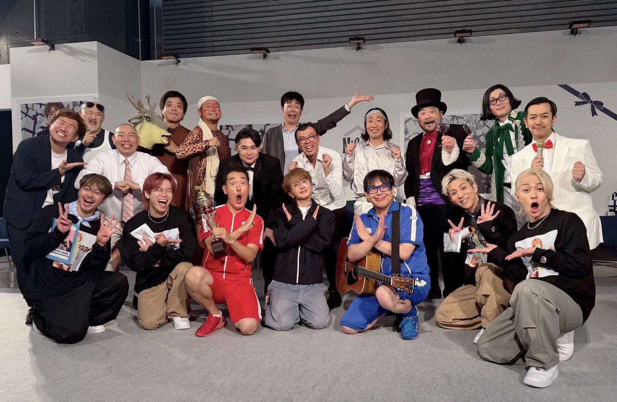 higedanshakuY53's tweet photo. ……盛り上がった昨日🎩🍷
#NBE  #Nissy  #とうもろこし　#インスタライブ https://t.co/6fH98gbqGQ
