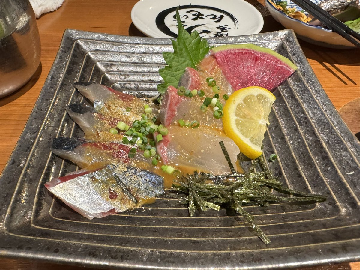 noricy_VR's tweet photo. この24時間くらいでもつ鍋コースにラーメン3杯
腹パンパン大満足 https://t.co/si1oWaHG5r