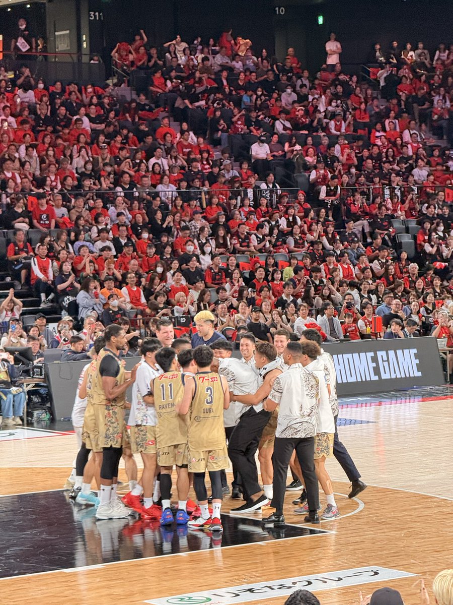 yu_panda103's tweet photo. キングス初勝利👑✨
おめでとう🙌 https://t.co/1dEtfeSKs1