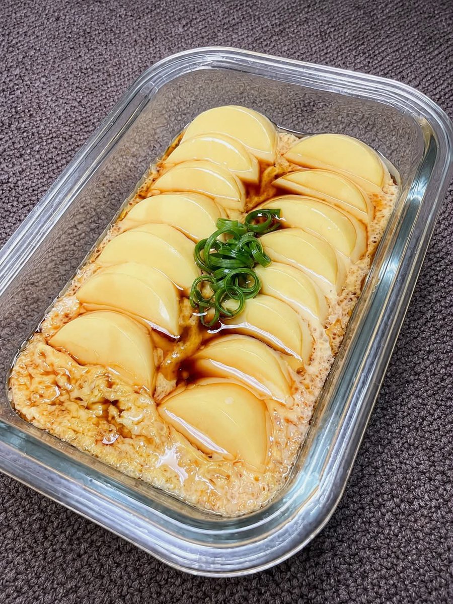 devijahuafa's tweet photo. 4. Kukus selama 20 menit.
5. Sajikan dengan irisan daun bawang, 1/2 sdm https://t.co/uEVOOySZPS dan 1/2 sdm https://t.co/44vaGgBKqs

Kalau mau pake chili oil lebih best banget nikmat, ayo recook simple 🤤 https://t.co/awidWmopLK