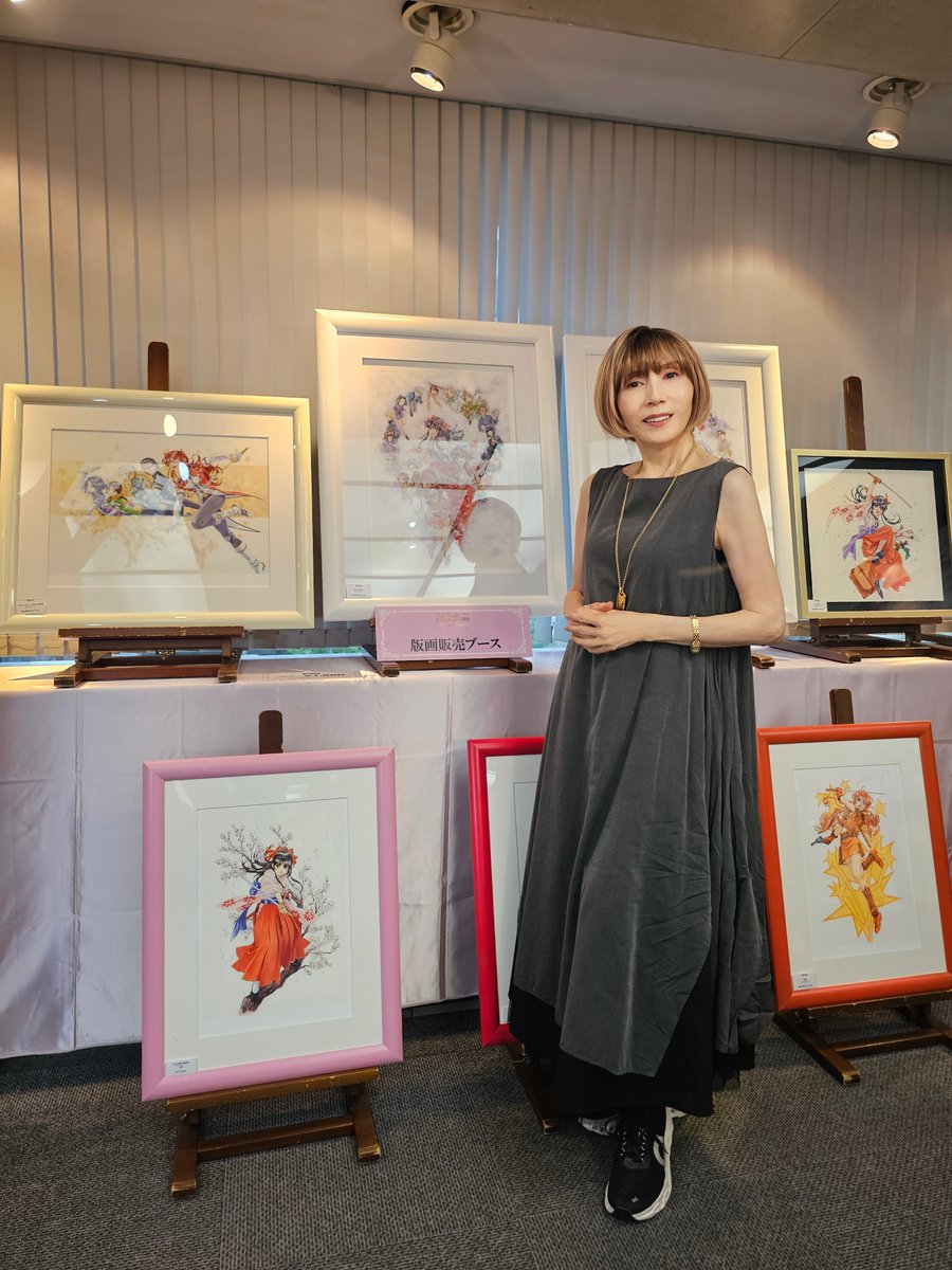 sakura_artfes's tweet photo. 本日は、グリシーヌ・ブルーメール役の島津冴子さんが30周年のお祝いに駆けつけてくださいました！

パリに行かれた時のお話していただいたり、お客様と数多く交流をしていただきました！

島津さんありがとうございました！

#サクラ大戦
#サクラ大戦アートフェス
#サクラ大戦30周年
#島津冴子 https://t.co/yWcwzkkS6h