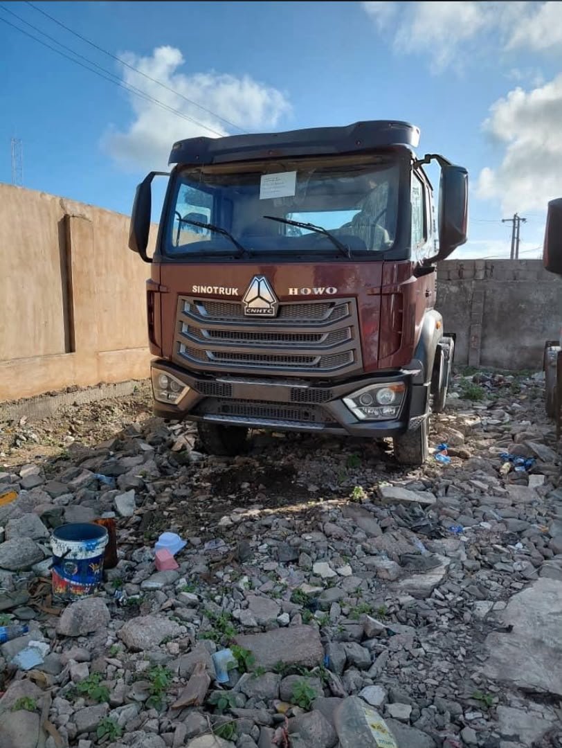 SolidFleetNG's tweet photo. Howo SinoTruk-NX371
Tractor Head 
Grade A Stock 
2019 Model 
Manual Transmission 
🏷️N42,000,000
📍Lagos https://t.co/GFSsAYpMKa
