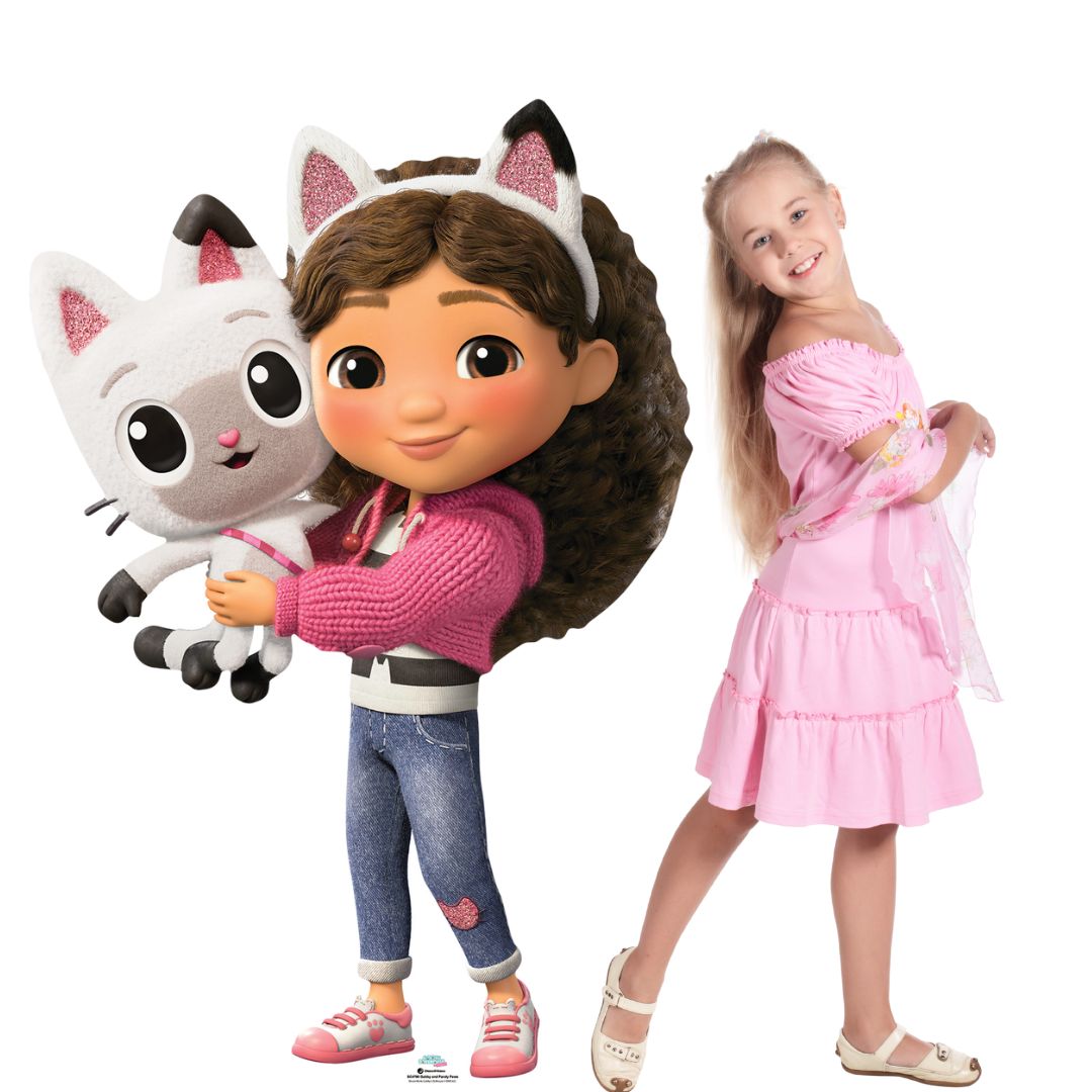 CutoutsStar's tweet photo. Gabby has cake and something to say:
“Who’s ready for a brilliant birthday?”
Small little Star Mini, big little cheer —
Gabby’s Dollhouse fans, come over here! 🐱
#GabbysDollhouse #Gabby #BirthdayParty #StarCutouts https://t.co/h3DYzL98kN