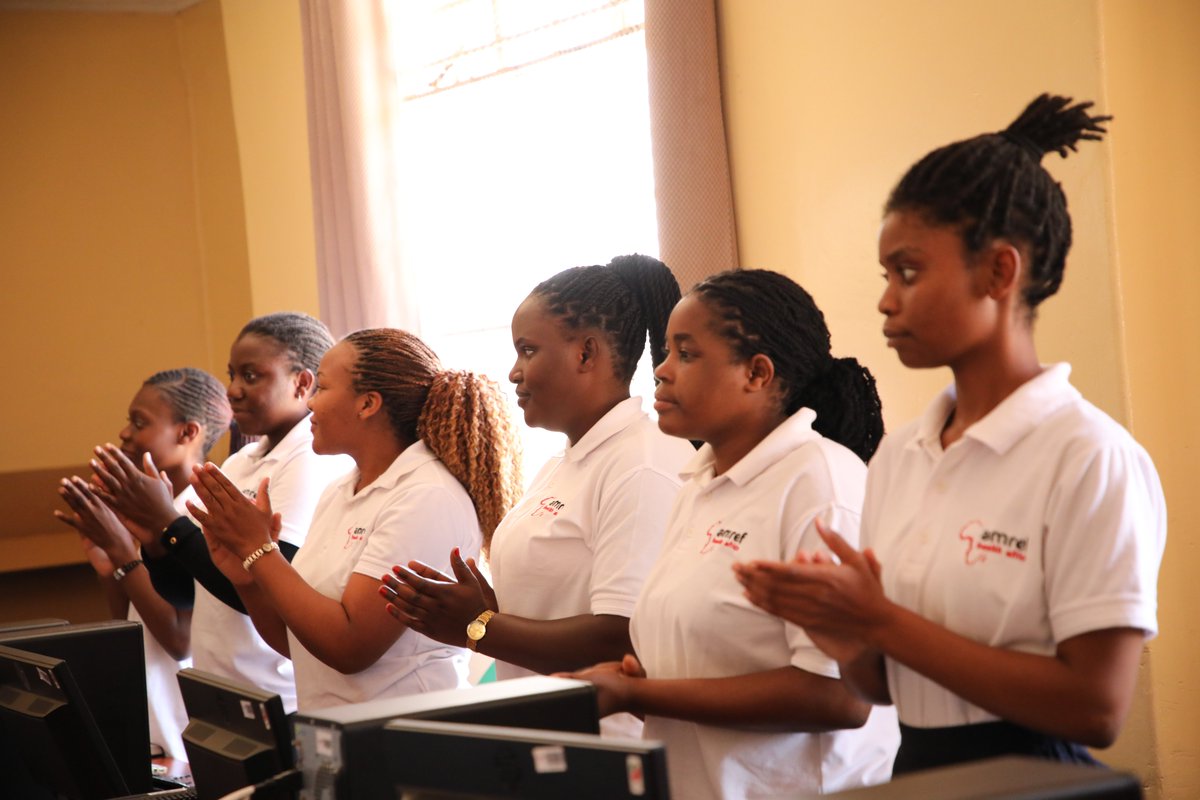 amref_malawi's tweet photo. The conversation went beyond academic success. We explored staying motivated, building leadership skills &amp; navigating the challenges &amp; opportunities that come with professional growth.
@amref_malawi staff shared lessons from their own career journeys.
#FutureLeaders #Amref4phc https://t.co/x9NbpGijxE