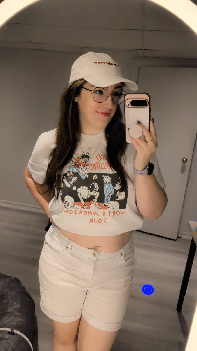Dollasmom's tweet photo. I'm so sad these cute outfits are about to disappear with the summer weather 🥹 https://t.co/876KcwF1YO