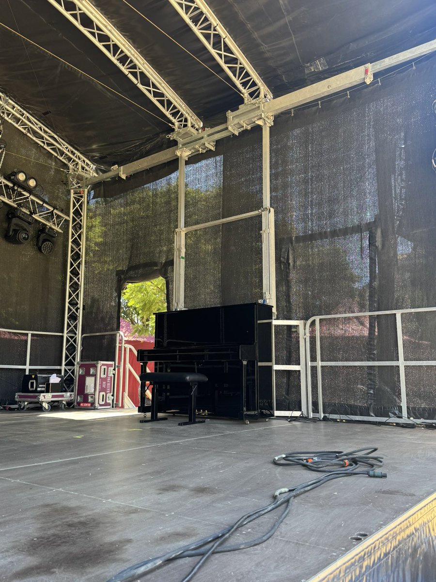 JaumeNorberto's tweet photo. Escenari Pla i Armengol i escenari Grec.
#Mercè2026 https://t.co/X66erjXcfi