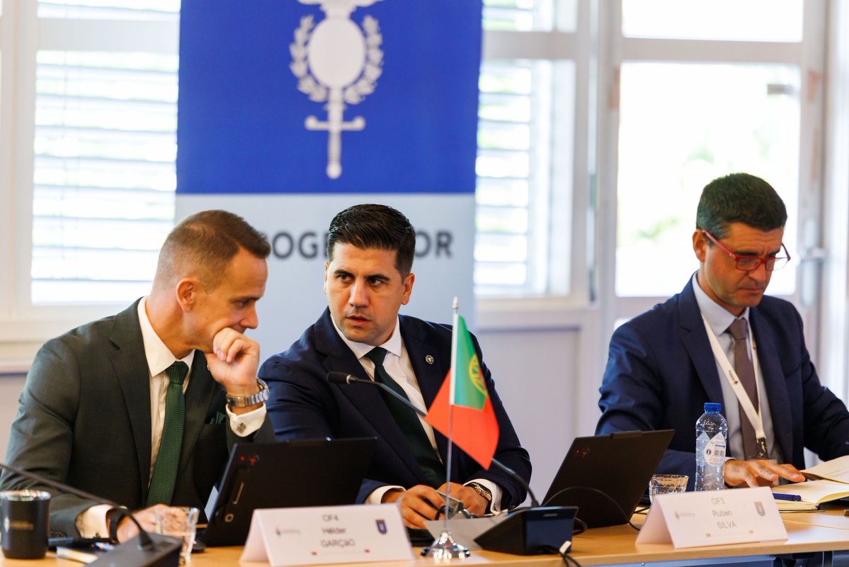 Eurogendfor's tweet photo. EUROGENDFOR held its third Working Group meeting from 14 to 16 September, advancing the EUROGENDFOR Strategy 2025–2029.
Discussions focused on the LSO within the EU, the Treaty of Velsen and EUROGENDFOR’s visibility in EU missions.

#EUROGENDFOR #LexPaciferat https://t.co/lu94rhNVDK