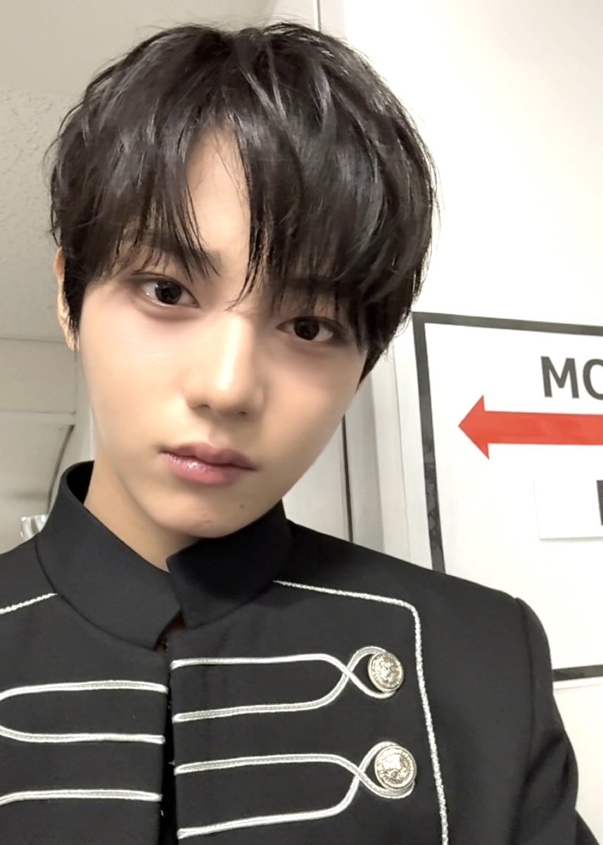 onlykyuu__'s tweet photo. 아 ~ 내 왕자님
언제 이 몸을 구하러 와 주실 텐가요 https://t.co/ihn2OO1DrQ