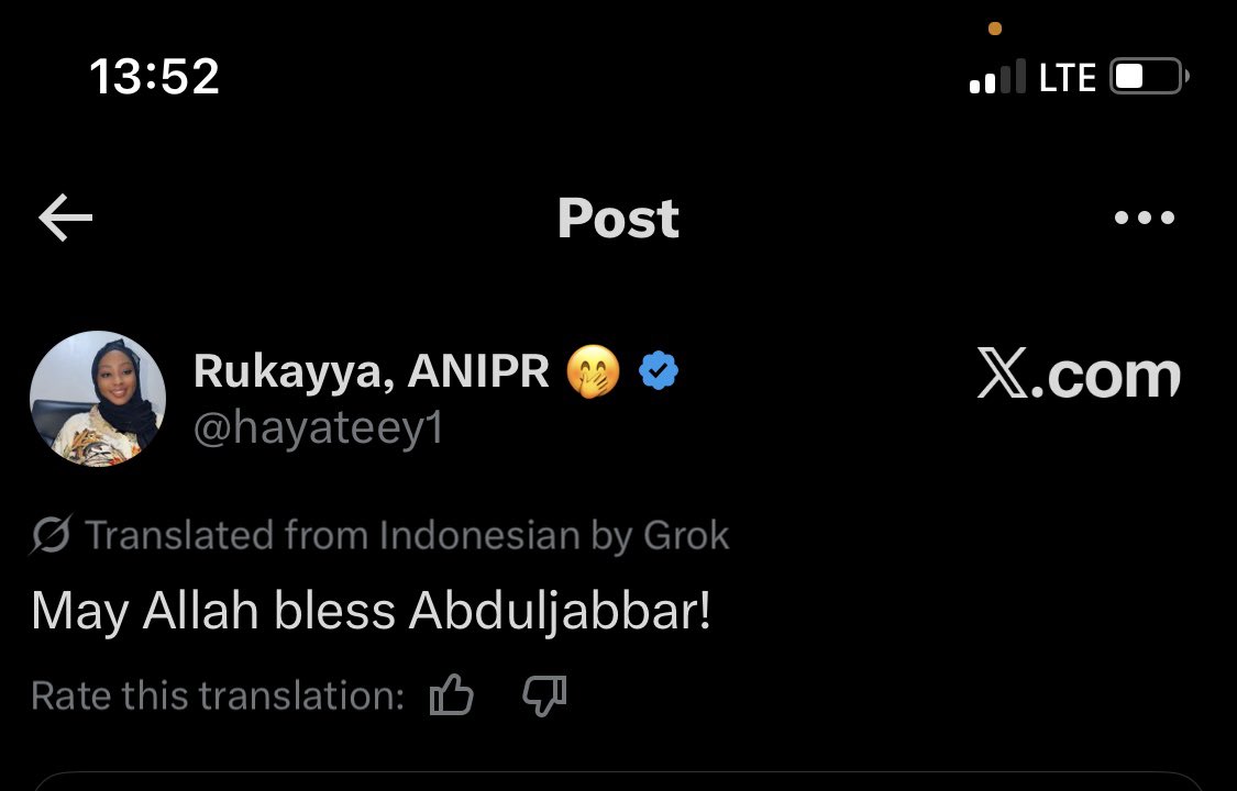 m_julaibib's tweet photo. @hayateey1 See what this automatic translation is causing, you wrote something it translate the opposite https://t.co/5lIfaOkDIF