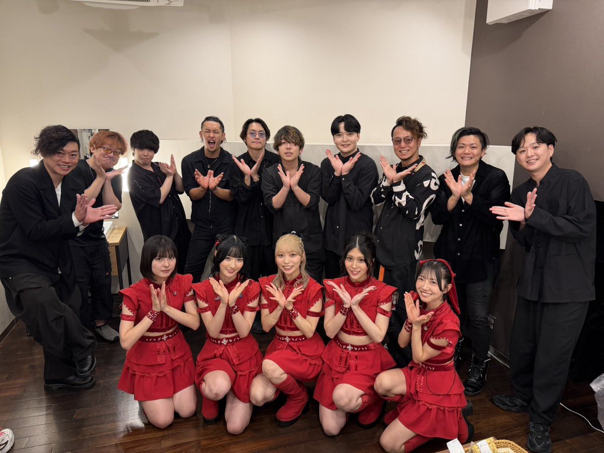 RWR__OFFICIAL's tweet photo. Ringwanderung LIVE TOUR [ GROOVE ] TOUR FINAL ありがとうございました！！

次回のTOURもBAND SET LIVEもお楽しみに！

#Ringwanderung
#リンワン https://t.co/kkbes6FU3R