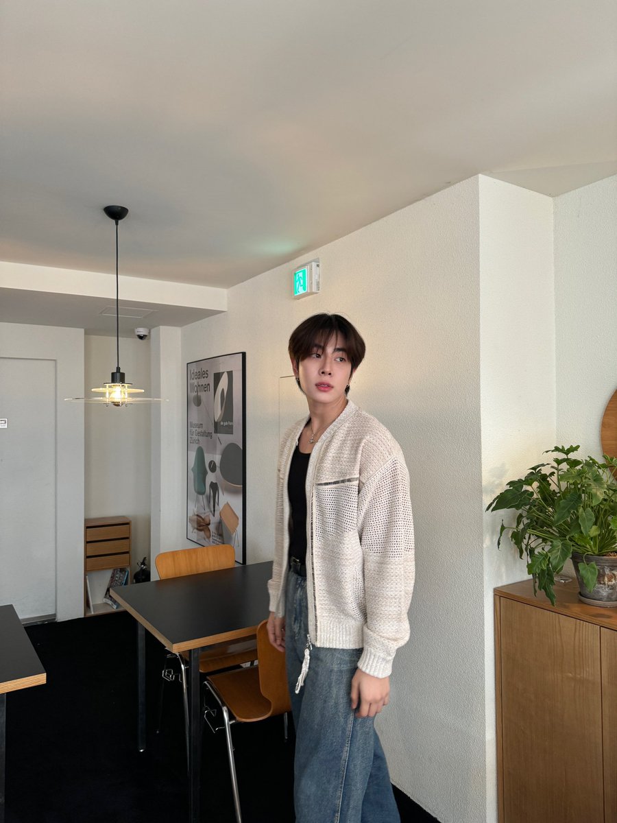 Chocomintpi's tweet photo. ไม่ว่าอะไรจะเกิดขึ้น น้องมิก in Korea ไม่ควรหายไปจากทล https://t.co/KOLZJSotpv
