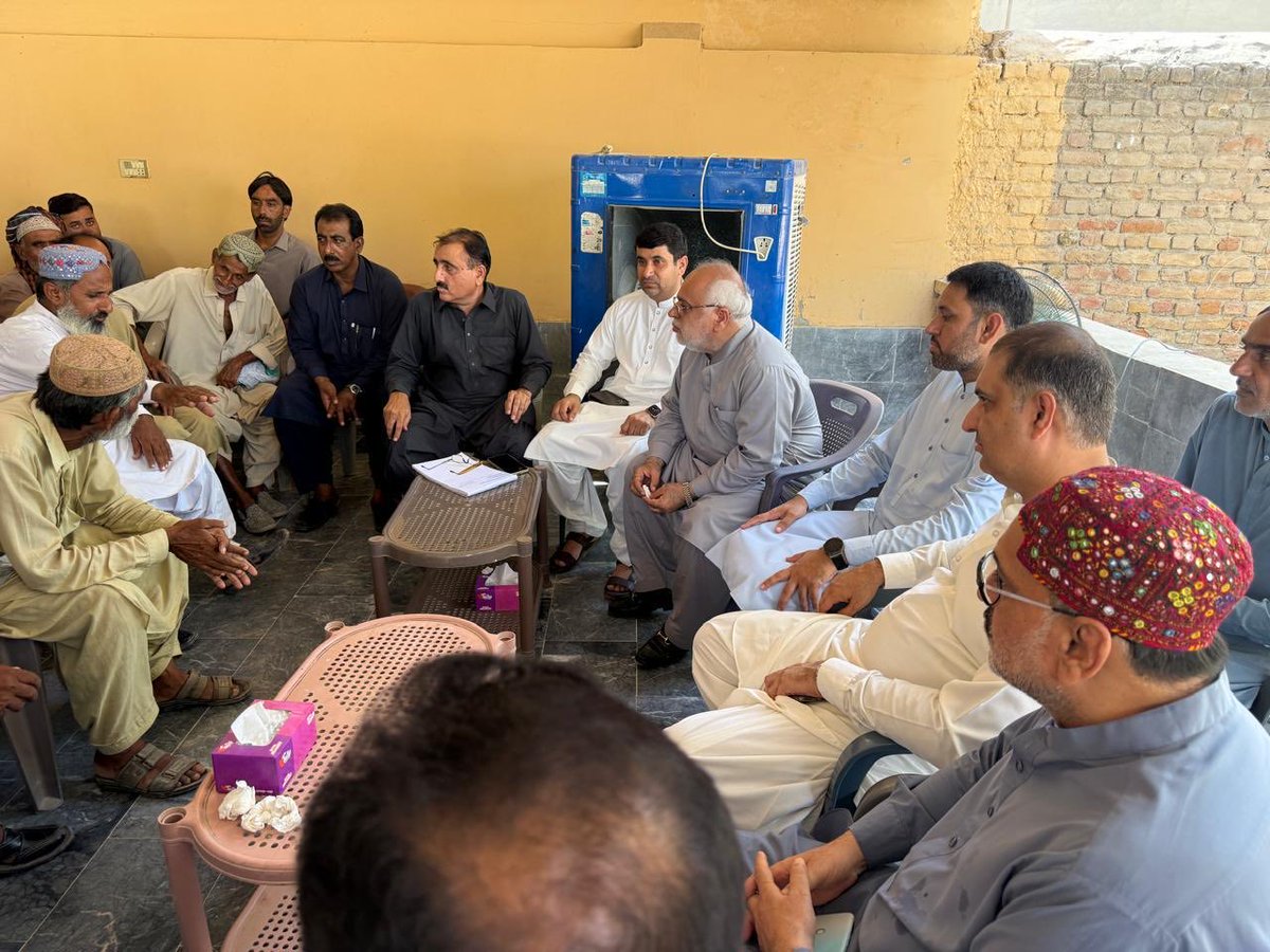farooqj12977343's tweet photo. At Noorpur Jamali Usta Muhammad Balochistan with tribal notables solving tribal disputes https://t.co/2bDJUPMjbA