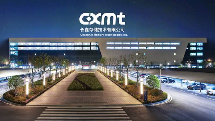 leakpt's tweet photo. China olhou para a crise e esboçou o maior sorriso de sempre! https://t.co/exK1ysCipz #China #Crise #Tecnologia #Smartphones #Computadores https://t.co/rokVjmQ7MQ