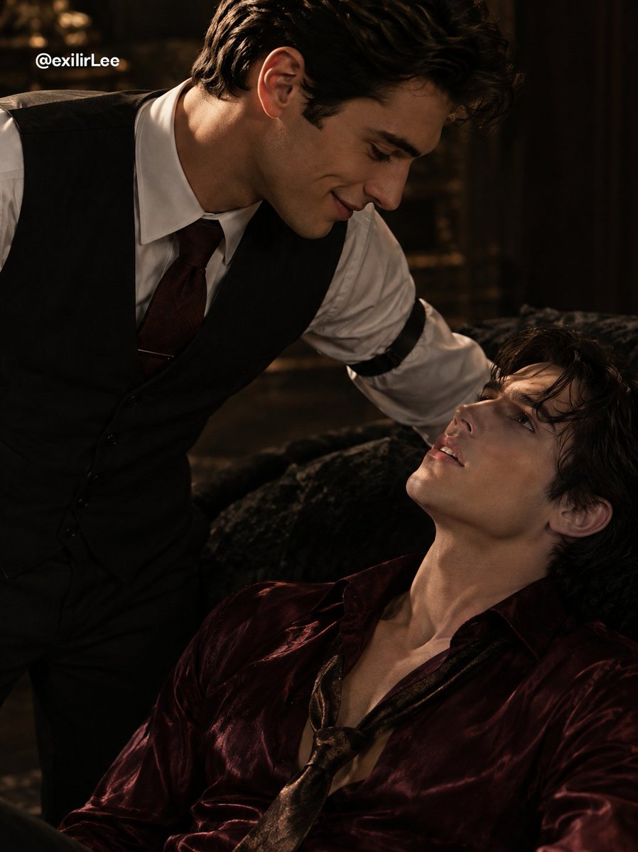 exilirLee's tweet photo. When I see your face~
#RoyalBloodAndMafiaKnight https://t.co/ufjXyCk5KC