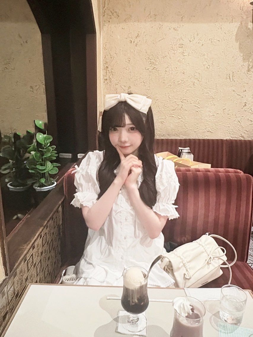 neruneru_iLiFE's tweet photo. 一緒にカフェ巡りして☕️♡ https://t.co/gEhJajNu95