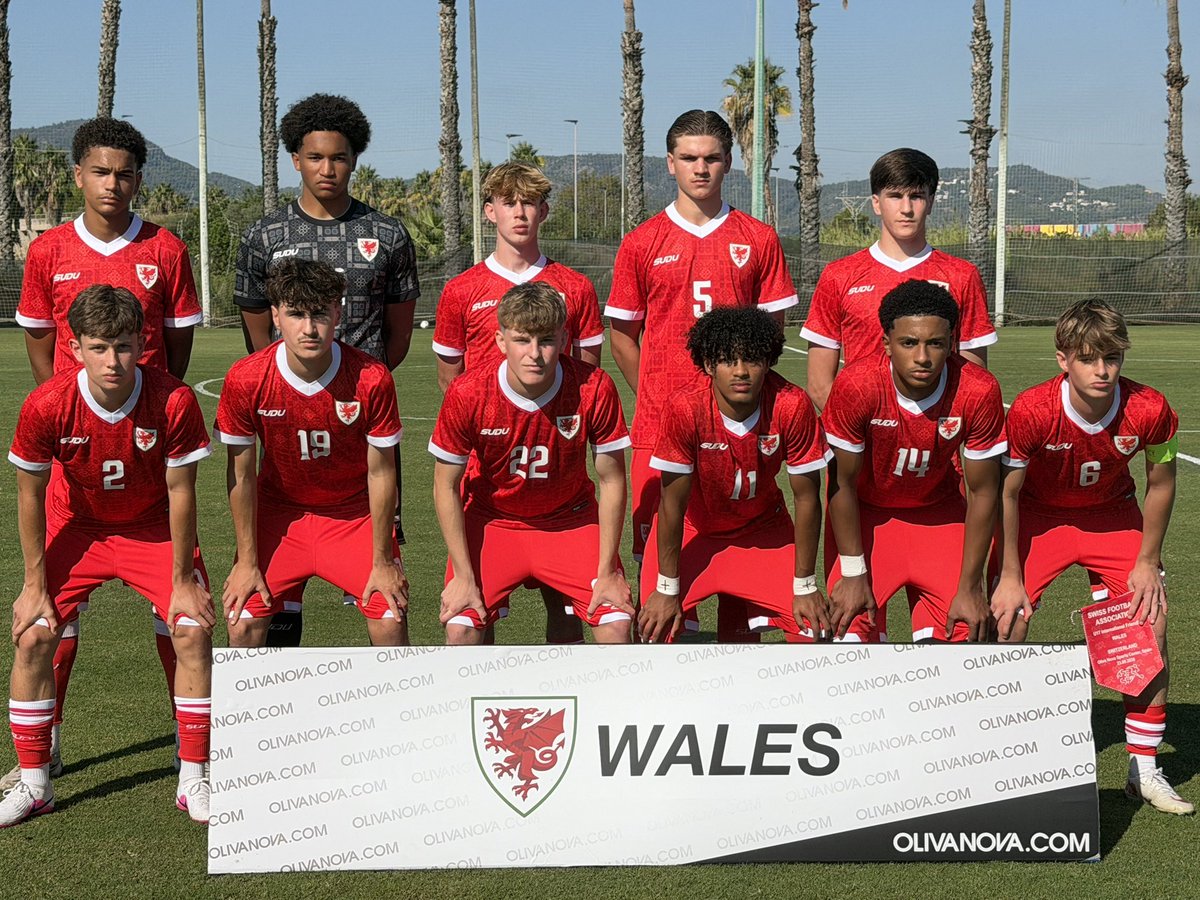 MikeWilliams246's tweet photo. Cymru Mens u17 Development Friendlies in Spain 🏴󠁧󠁢󠁷󠁬󠁳󠁿v🇨🇭 https://t.co/Hx9SG8fQms