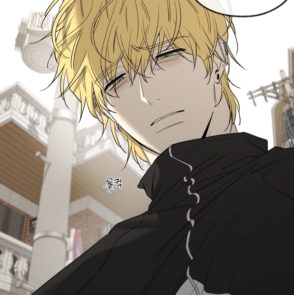 pusheenpasta's tweet photo. oh my gosh he looks so sad https://t.co/aWSNbIGnqw