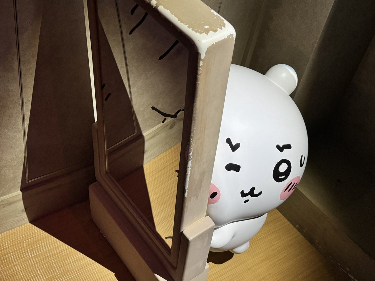 dstnth's tweet photo. パークからの映画５回目でちいかわ漬けの１日でしたわ！　パークは拾魔エリアが最高すぎ😭 https://t.co/5aQOM5EvNW
