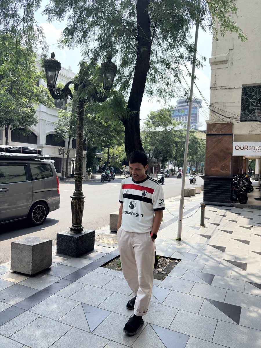 cibbiq's tweet photo. iya, gitu deh 🤣 https://t.co/GM4DfmzRt5
