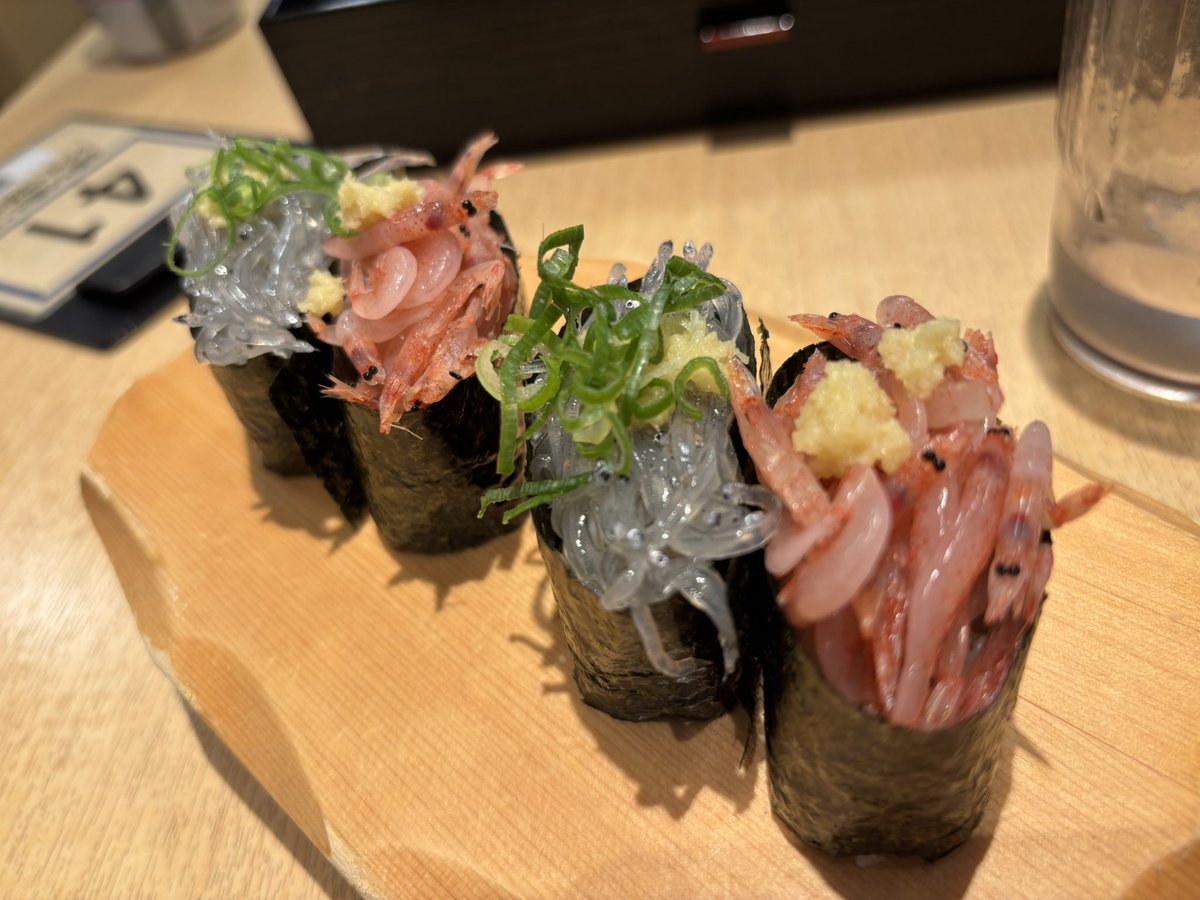 momo_tentacle's tweet photo. 皆さんはシルバーウ��ーク楽しく過ごせましたか〜？
私は沼津で美味しいもの食べてきました💕 https://t.co/zkQDnLXcrW