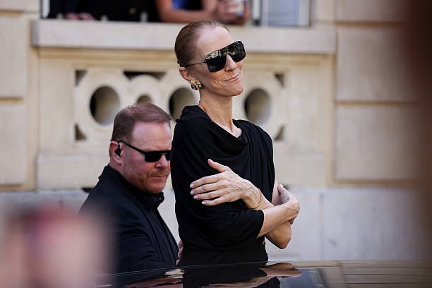 celinepodcast's tweet photo. Queen Céline en route to @plenitudearena for show number 5 tonight. 😍 https://t.co/I3F9mm12r3