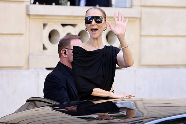 celinepodcast's tweet photo. Queen Céline en route to @plenitudearena for show number 5 tonight. 😍 https://t.co/I3F9mm12r3