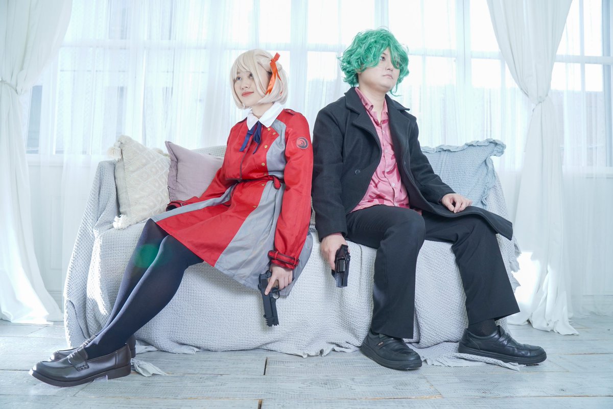 seratocos's tweet photo. #錦木千束生誕祭2026

千束の誕生日なので記念ポスト。写真は相方の千束コスとの併せで自分は真島をやってます。

千束誕生日おめでとう！

千束：@minakacos
撮影：@rino_camera https://t.co/RnP4qpx0xh