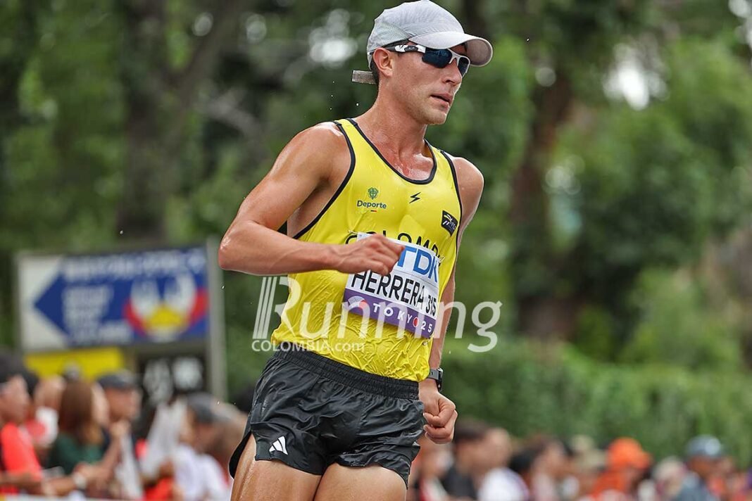 Running_Col's tweet photo. César Herrera impuso récord nacional en la distancia de media maratón marcha, durante los Juegos Suramericanos.

Lee la nota en:
https://t.co/SsE3lL24J7 https://t.co/xc9aG3LVDa