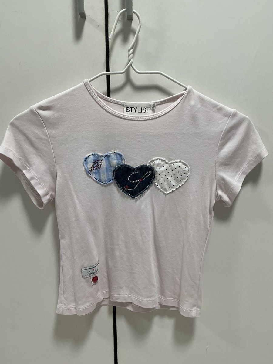 rrrbbbb_'s tweet photo. ส่งต่อ babytee stylist size m 250 รส 
พร้อมโอนลดได้ค่ะ 💘
#ส่งต่อเสื้อผ้า
#ส่งต่อเสื้อผ้ามือสอง
#ส่งต่อstylist https://t.co/sYy36N0rn2