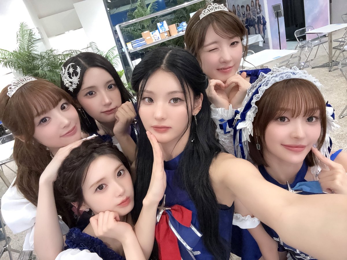 LIGHTSUM_JP's tweet photo. [📸] 260923 @ LIGHTSUM Mini Album 『Re:idol』リリース記念 YouTube LIVE 💓

#라잇썸 #LIGHTSUM #ライトサム 
#Reidol #LIGHTSUM_Reidol 
#Doshite #どうして https://t.co/jyDSaOKT6h