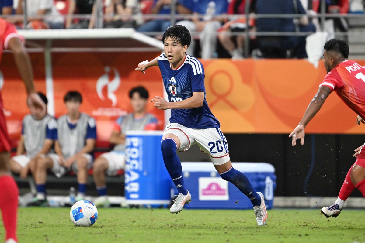 zonewebofficial's tweet photo. U-21日本代表が3連勝で
決勝トーナメントへ🇯🇵

タイ戦で躍動した湘南組です💚

📷：徳原隆元

#bellmare #サッカー日本代表 https://t.co/KVVjGay8pi