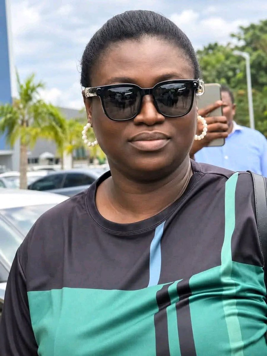 _Fiifi_Sage's tweet photo. The government sent this animal called Cheryl Abena Aboagyewaa Jasmine Adjepong to cause unnecessary commotion just to divert attention from the Cocaine issue. We shall remain focused! https://t.co/svKE7D5X04