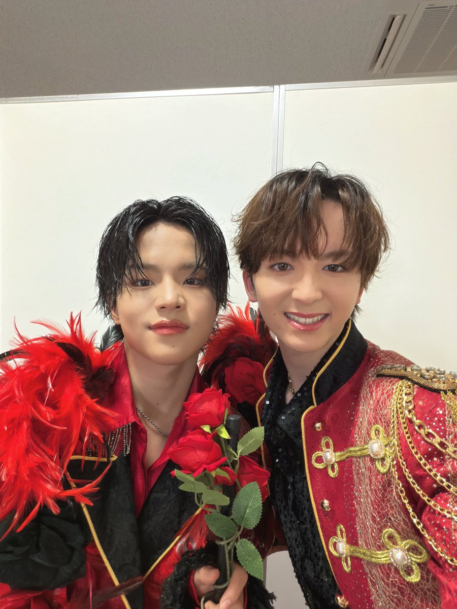 Lienel_official's tweet photo. リリースイベント1日目！
ありがとうございました！！！
雨の中見てくれてありがとうございます！とっっっても嬉しかったです！そして！体を絶対に温めてください！！！
次は富士見で会いましょう！大好き！

#高岡ミロ Instagram💚
🔗https://t.co/ALLBvURRRX

#Lienel #リエネル
#リエネル_愛のダバダ
#リエネルの思い出