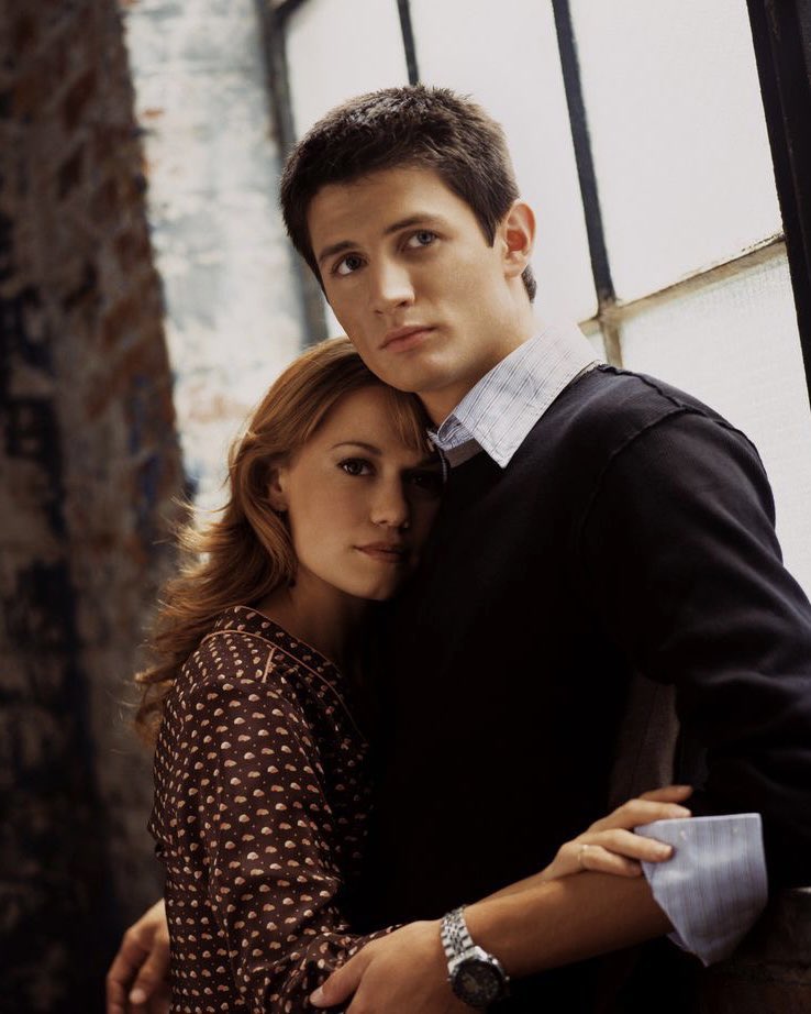mightyredm's tweet photo. 23 years of naley. https://t.co/UwQ30bYhUR