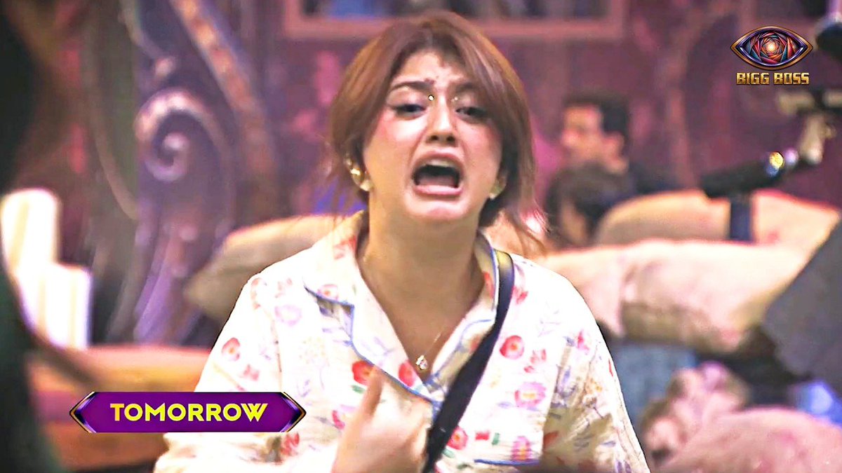 operator_uu's tweet photo. Srsly the most slappable face and the most irritating person in the entire #BiggBoss20 House 🤡🤢

#Arishfakhan #BiggBoss https://t.co/W6MyHpciu3