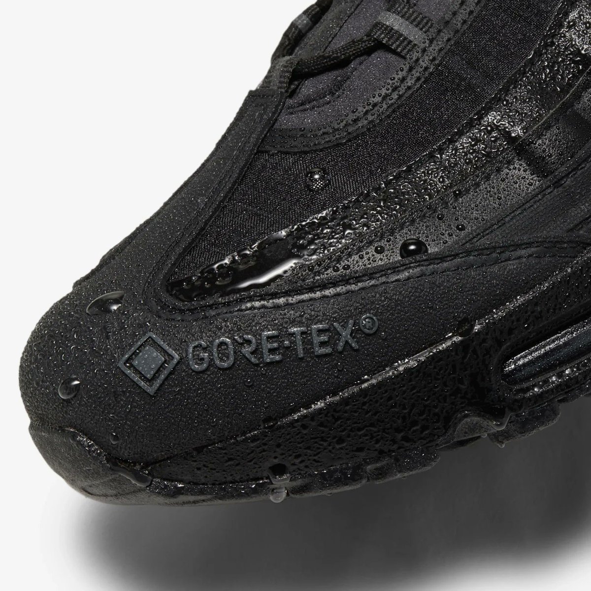 sneaker_wars's tweet photo. 【海外10月1日発売予定】ナイキ エアマックス 95 "ゴアテックス" ブラック/ブラック/ディフューズドブルー/ブラック(IO1877-002)
⇒https://t.co/phGfWK3AKq
#sneakerwars #スニーカー #ナイキ https://t.co/jsxPK24jlb