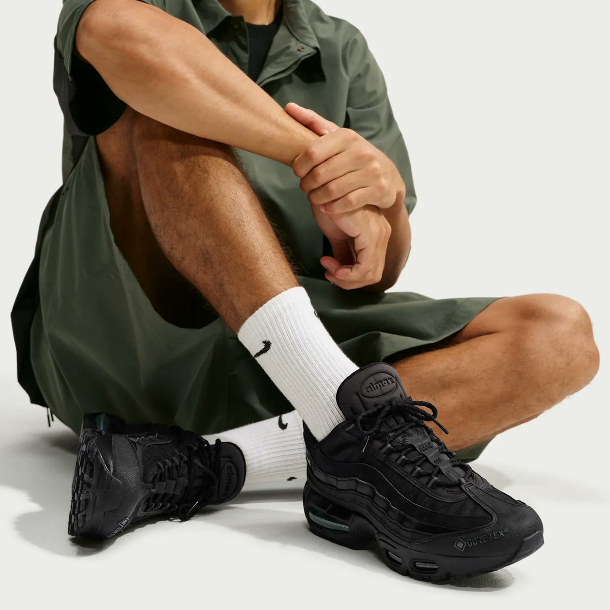 sneaker_wars's tweet photo. 【海外10月1日発売予定】ナイキ エアマックス 95 "ゴアテックス" ブラック/ブラック/ディフューズドブルー/ブラック(IO1877-002)
⇒https://t.co/phGfWK3AKq
#sneakerwars #スニーカー #ナイキ https://t.co/jsxPK24jlb