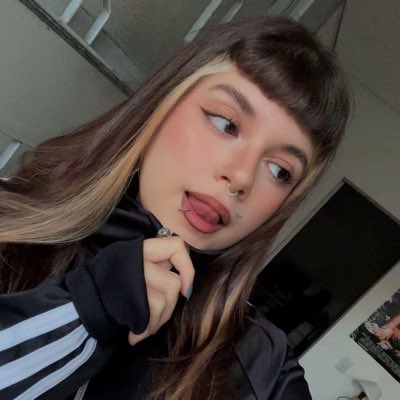 beatrkzz's tweet photo. #NovaFotoDePerfil https://t.co/u6Ch0qgJrT