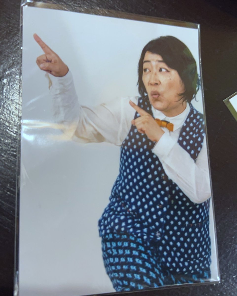 sadasonam's tweet photo. #ニコニコさんが泣いた日
2日目も無事に終了。
ご来場ありがとうございました。

10年以上ぶりの再会や演劇見るの初めてな友人がきてくれました。
お花くれたりブロマイド買ってくれたりしてありがたや。
来てくれるだけでも感謝しかない。

明日は13時半開演です！
予約は大丈夫ですので連絡をば。 https://t.co/ZMaWHUMdVH