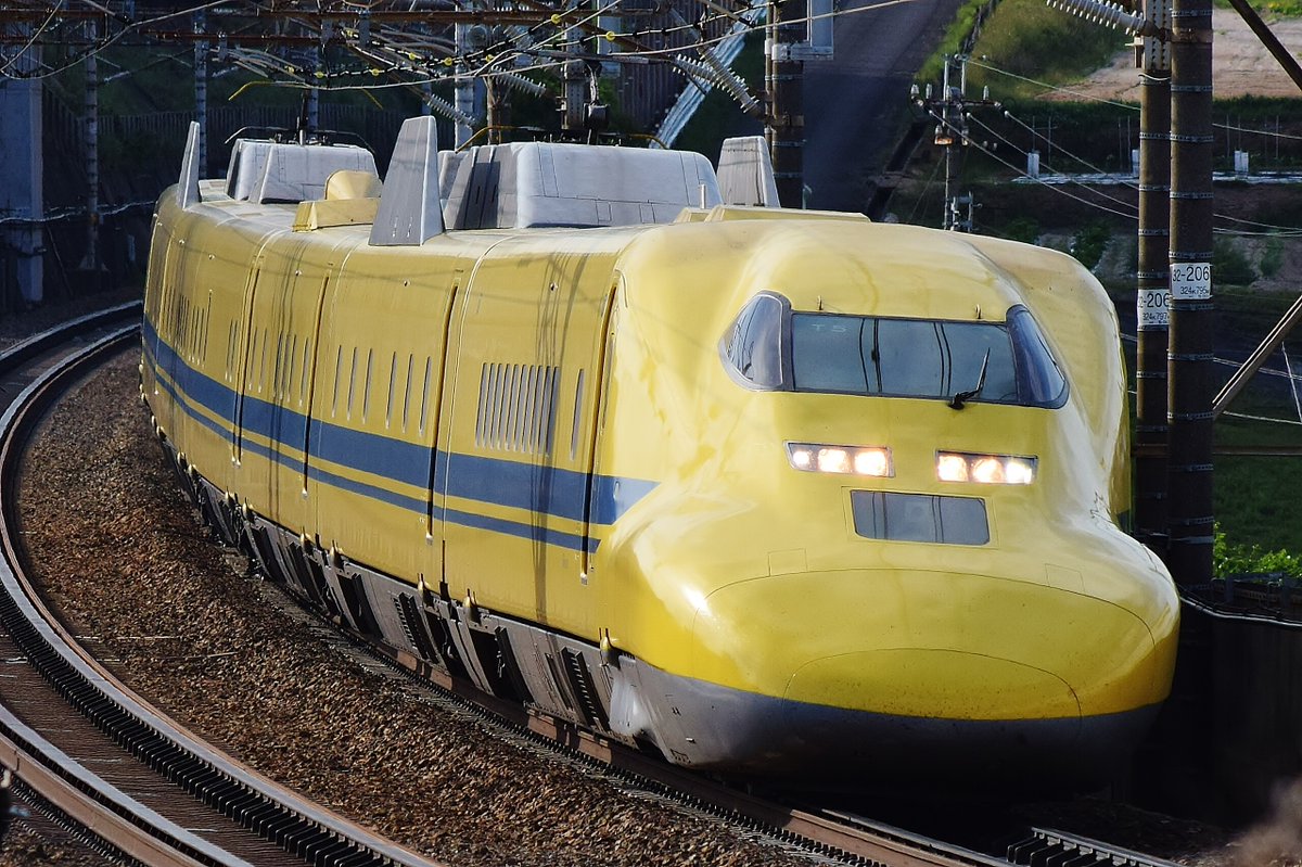 Matsu_1315's tweet photo. #923形の日

ドクターイエローのラストイヤー（T4編成は2025年1月で引退済み、T5編成も2027年1月完全引退）
記録はお早めに！ https://t.co/ukem5l4yVP
