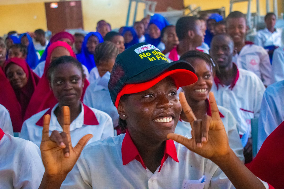shadesofusafric's tweet photo. Inclusion was an important part of the #DignityInMenstruation (DIM) Initiative and Mobile Cinema collaboration, organised by the Federal Capital Territory Secondary Education Board (FCT-SEB), Shades of Us, and @swag_initiative.
#DayOfSignLanguages
#SignLanguages
#ShadesofUs https://t.co/dQLpLpkwmU