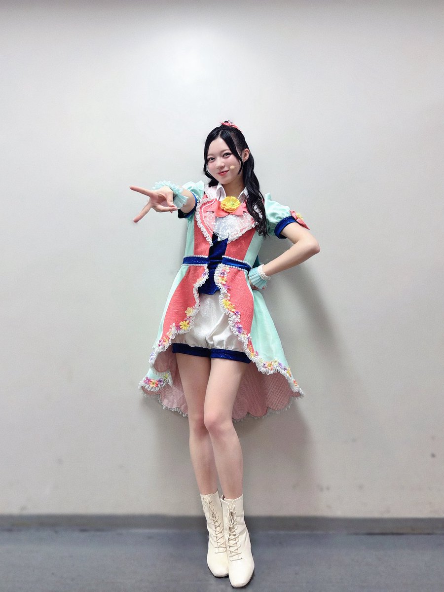 murayama_yuuka's tweet photo. #スクールアイドルミュージカル 
day5 ✨️ありがとうございました！

今日も青春だった！🥹🏫
公演も残すところあと少し！
噛み締めます！！

当日券、リピーターチケットは
25日分のみとなります！
ぜひ #スクミュ のみんなに会いに来てね⬇️✨️
https://t.co/HFpwlkKM3x #lovelive https://t.co/DGgofTaSdb