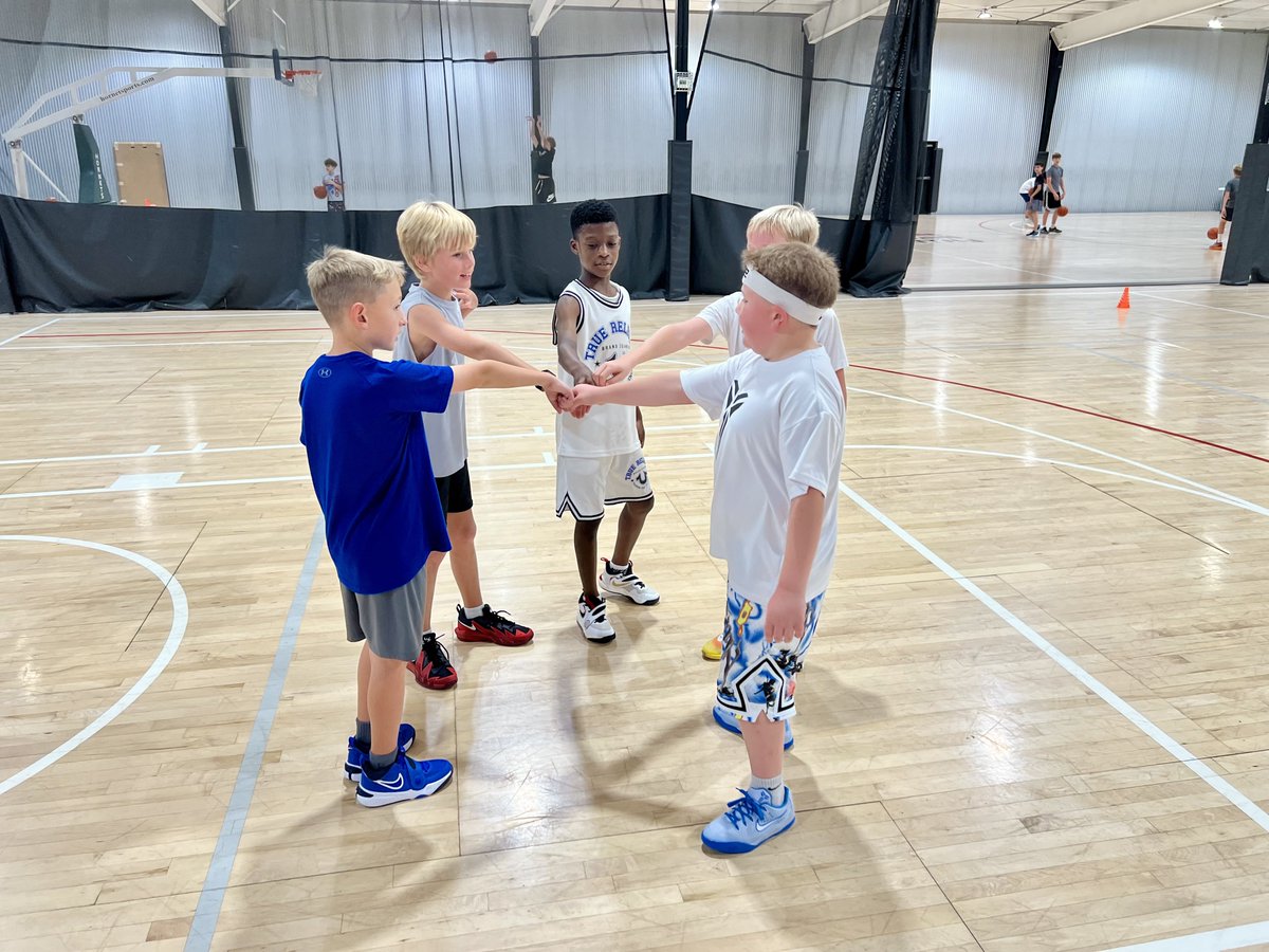 gvbacademy's tweet photo. Halfway through our Fall Skill Development Program, and we LOVE the progress we’re seeing from these players! The biggest difference isn’t just the quality of training... it’s having players who are coachable, willing to be challenged, and committed to applying what they learn! https://t.co/auQcFIsaIa