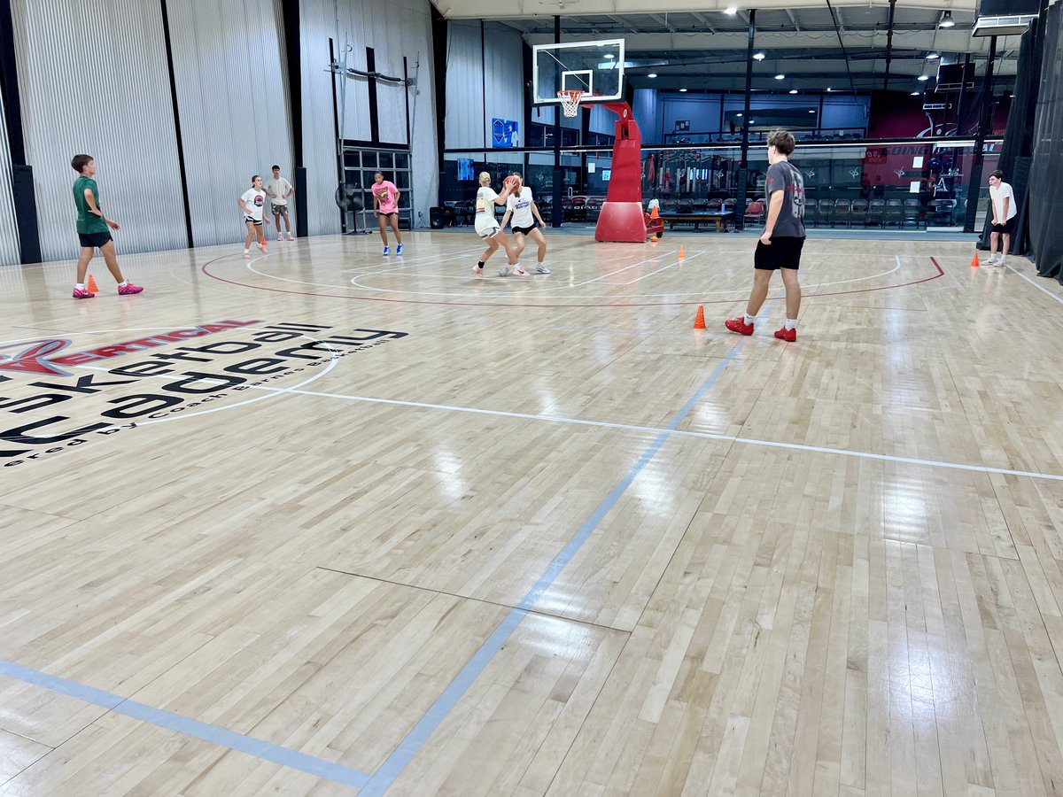 gvbacademy's tweet photo. Halfway through our Fall Skill Development Program, and we LOVE the progress we’re seeing from these players! The biggest difference isn’t just the quality of training... it’s having players who are coachable, willing to be challenged, and committed to applying what they learn! https://t.co/auQcFIsaIa