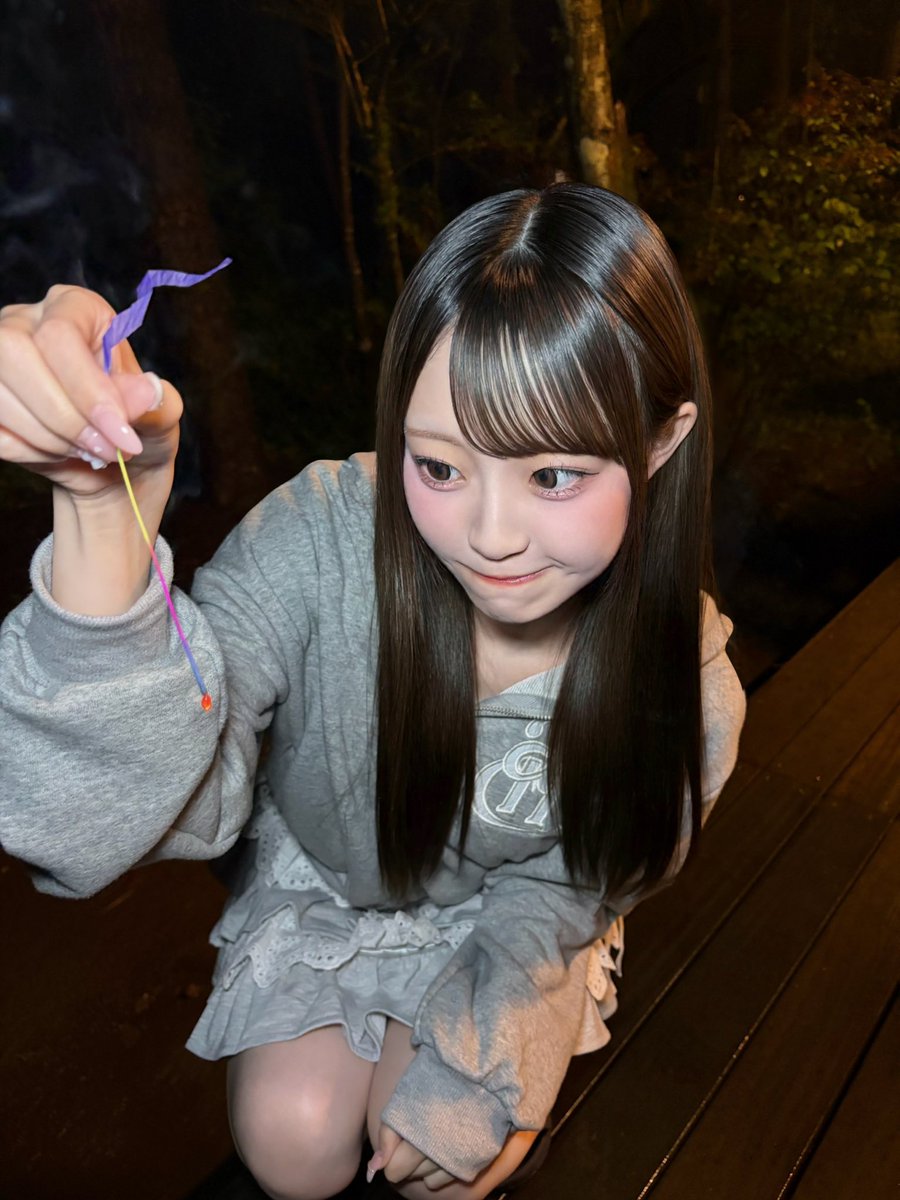 one___yui's tweet photo. 夏の最後に一緒に花火しよ？ https://t.co/boOgSvHITZ