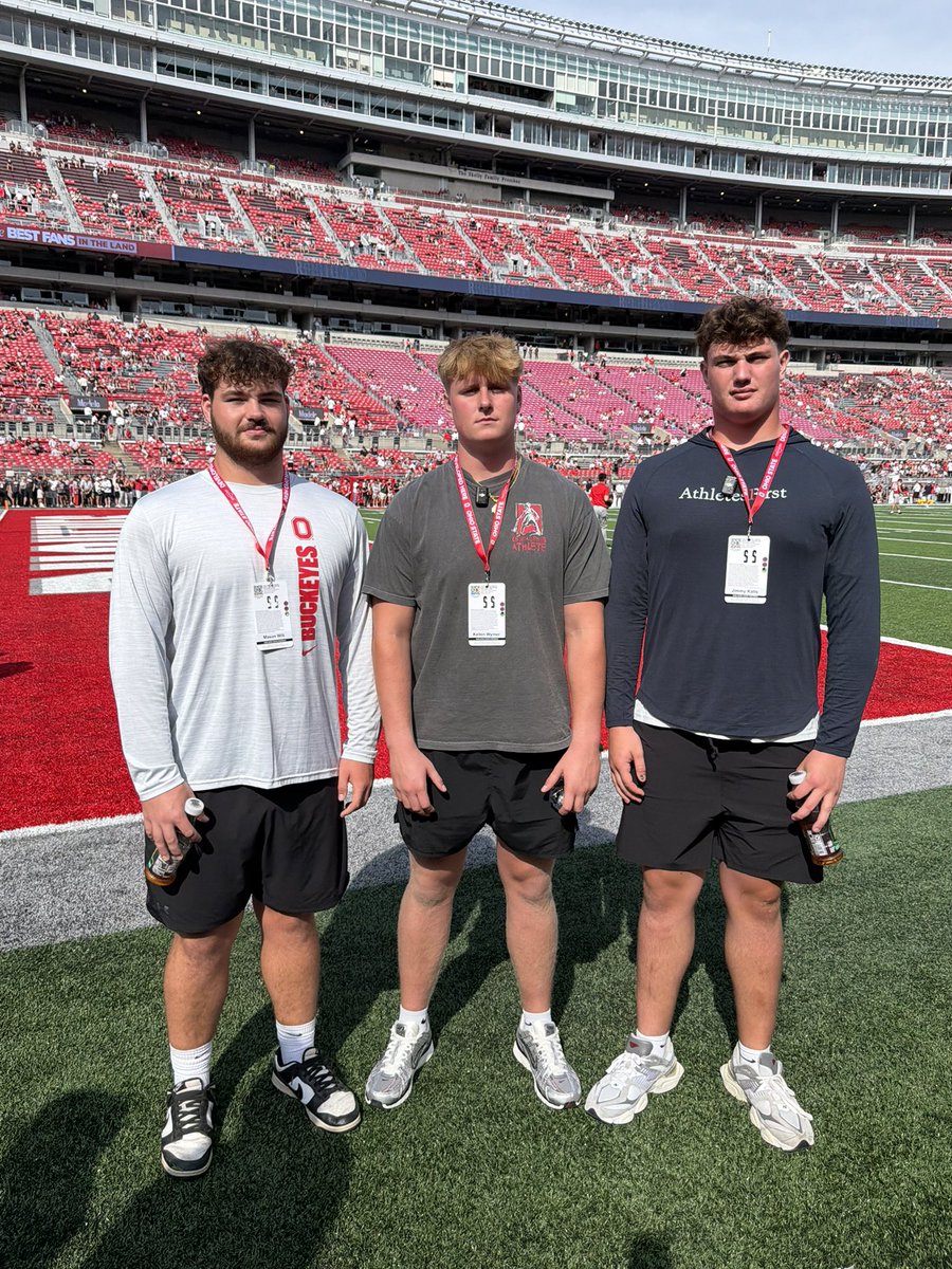 Jimmy_Kalis's tweet photo. Back H🌰ME This Weekend! @OhioStateFB
@TylerBowen @ryandaytime @mickdwalker https://t.co/xdNHC6yzhA